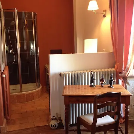 Chateau De La Giraudiere Entre Angers Et Saumur Gennes-Val-de-Loire