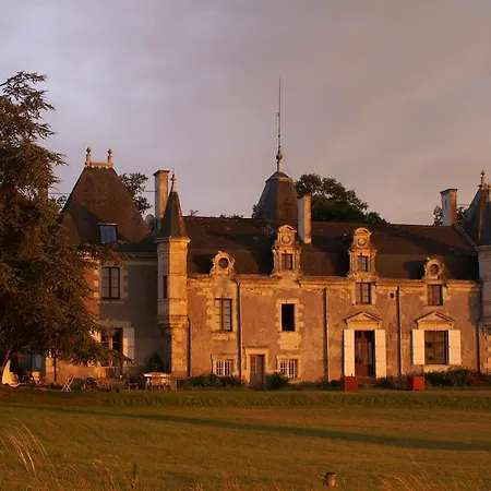 Chateau De La Giraudiere Entre Angers Et Saumur Gennes-Val-de-Loire